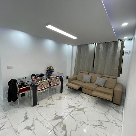 Santa Coloma de Gramanet Queen Apartments المظهر الخارجي الصورة